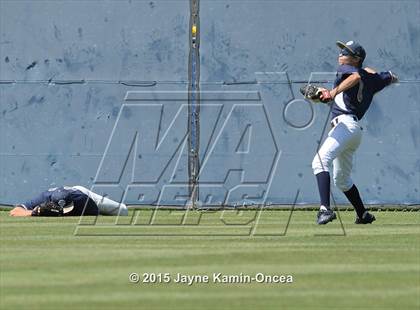 Thumbnail 1 in Hart vs. Saugus (D1 Semifinal) photogallery.