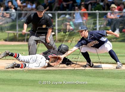 Thumbnail 1 in Hart vs. Saugus (D1 Semifinal) photogallery.