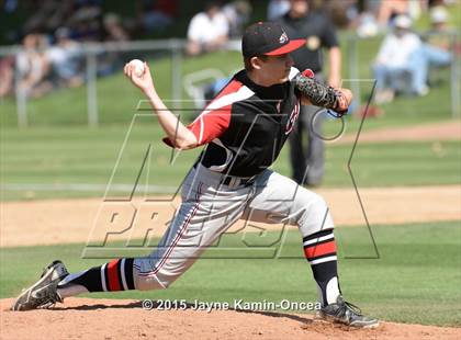 Thumbnail 3 in Hart vs. Saugus (D1 Semifinal) photogallery.
