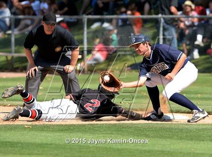 Thumbnail 2 in Hart vs. Saugus (D1 Semifinal) photogallery.