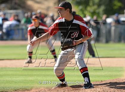 Thumbnail 3 in Hart vs. Saugus (D1 Semifinal) photogallery.