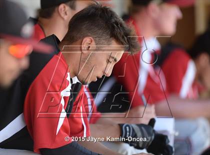 Thumbnail 2 in Hart vs. Saugus (D1 Semifinal) photogallery.