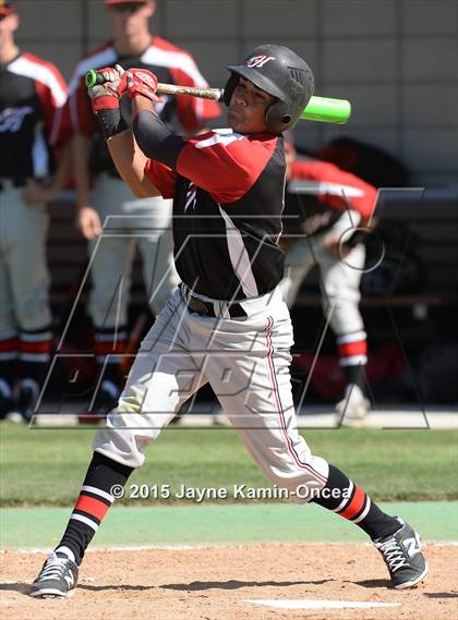Thumbnail 2 in Hart vs. Saugus (D1 Semifinal) photogallery.