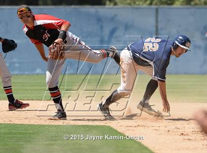 Thumbnail 2 in Hart vs. Saugus (D1 Semifinal) photogallery.