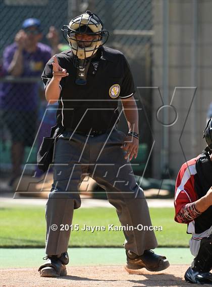 Thumbnail 2 in Hart vs. Saugus (D1 Semifinal) photogallery.