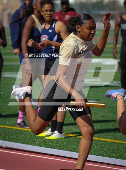 Thumbnail 2 in Golden League CIF Finals (Girls 4 x 400 Relays) photogallery.