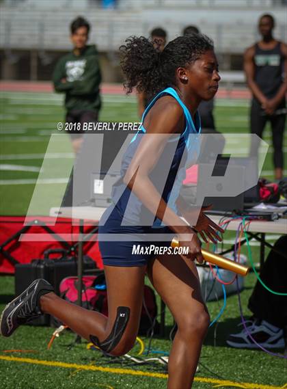 Thumbnail 3 in Golden League CIF Finals (Girls 4 x 400 Relays) photogallery.