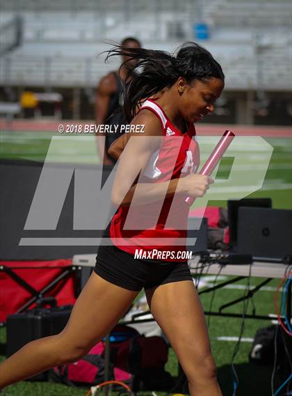 Thumbnail 1 in Golden League CIF Finals (Girls 4 x 400 Relays) photogallery.