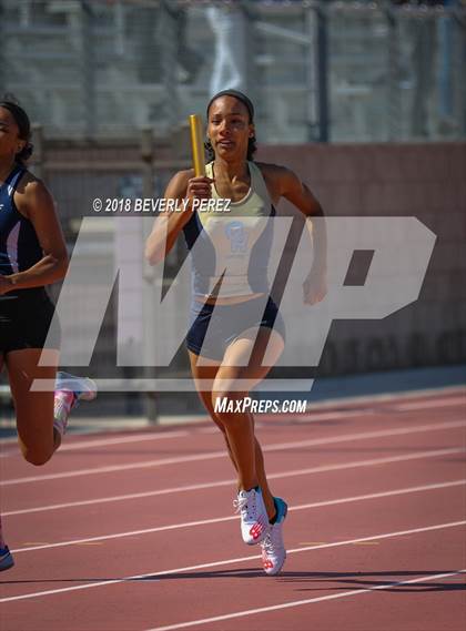 Thumbnail 3 in Golden League CIF Finals (Girls 4 x 400 Relays) photogallery.