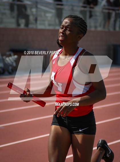 Thumbnail 3 in Golden League CIF Finals (Girls 4 x 400 Relays) photogallery.