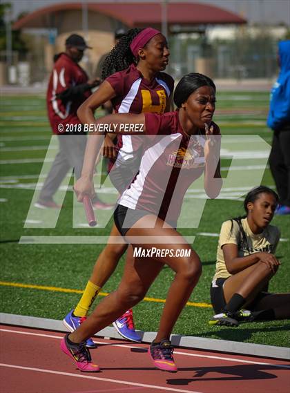 Thumbnail 1 in Golden League CIF Finals (Girls 4 x 400 Relays) photogallery.