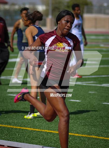 Thumbnail 2 in Golden League CIF Finals (Girls 4 x 400 Relays) photogallery.