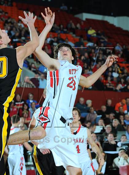 Thumbnail 1 in Ottawa vs. Andale (KSHSAA State 4A Semifinal) photogallery.