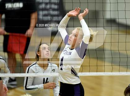 Thumbnail 3 in Fayetteville @ Bentonville photogallery.