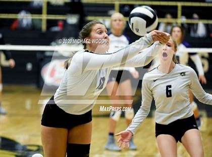 Thumbnail 3 in Fayetteville @ Bentonville photogallery.