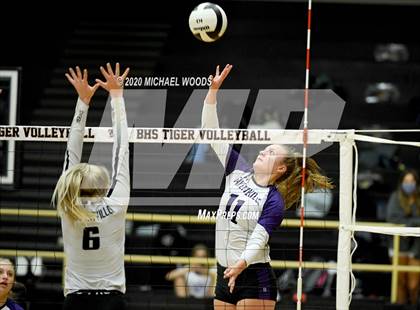 Thumbnail 2 in Fayetteville @ Bentonville photogallery.