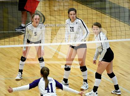 Thumbnail 2 in Fayetteville @ Bentonville photogallery.