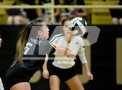 Thumbnail 2 in Fayetteville @ Bentonville photogallery.