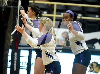 Thumbnail 3 in Fayetteville @ Bentonville photogallery.