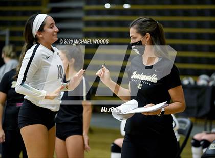 Thumbnail 2 in Fayetteville @ Bentonville photogallery.
