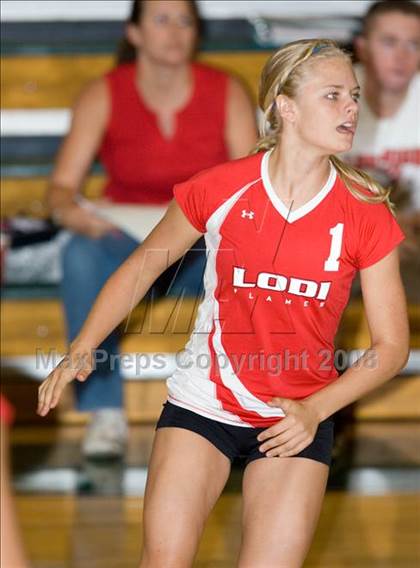 Thumbnail 1 in Lodi @ Manteca photogallery.