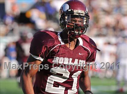 Thumbnail 1 in Jefferson vs. Norland (FHSAA 3A Final) photogallery.