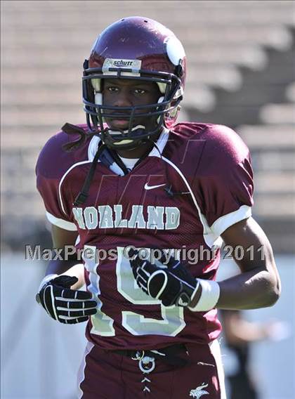 Thumbnail 2 in Jefferson vs. Norland (FHSAA 3A Final) photogallery.