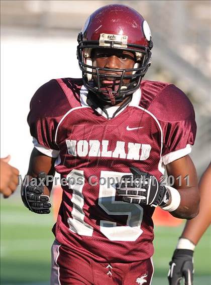 Thumbnail 2 in Jefferson vs. Norland (FHSAA 3A Final) photogallery.