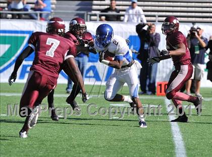 Thumbnail 3 in Jefferson vs. Norland (FHSAA 3A Final) photogallery.