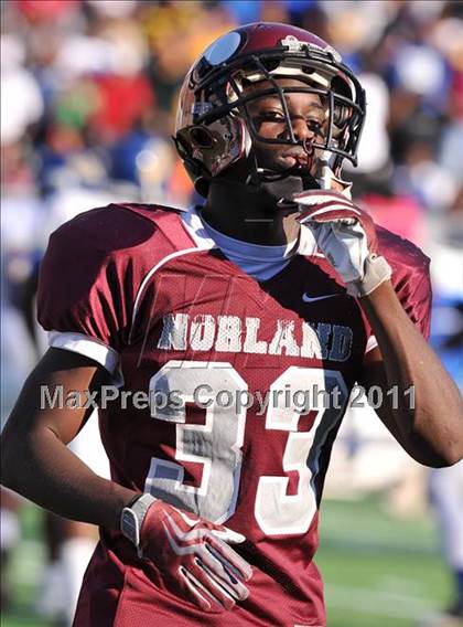 Thumbnail 2 in Jefferson vs. Norland (FHSAA 3A Final) photogallery.