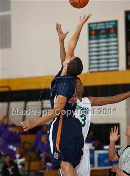 Thumbnail 3 in Spring vs. Madison (McDonald's Texas Invitational) photogallery.