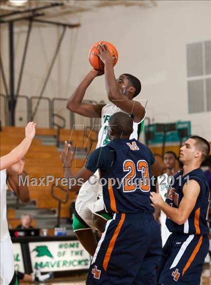 Thumbnail 2 in Spring vs. Madison (McDonald's Texas Invitational) photogallery.