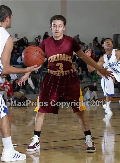 Thumbnail 3 in Roosevelt @ Burbank (Burbank Tip-off Classic) photogallery.