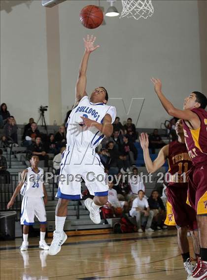 Thumbnail 3 in Roosevelt @ Burbank (Burbank Tip-off Classic) photogallery.