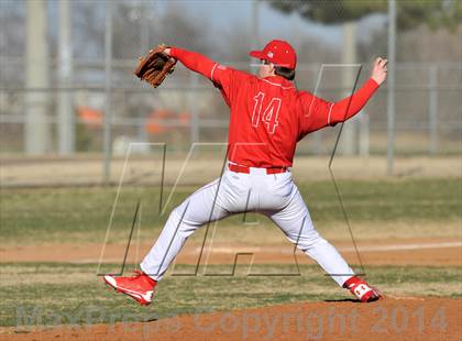Thumbnail 1 in Nolan Catholic vs Faith Christian (Texas Private School Classic) photogallery.