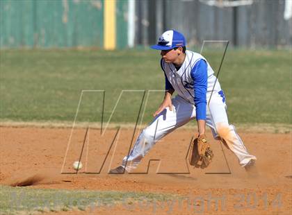 Thumbnail 3 in Nolan Catholic vs Faith Christian (Texas Private School Classic) photogallery.