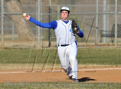 Thumbnail 3 in Nolan Catholic vs Faith Christian (Texas Private School Classic) photogallery.