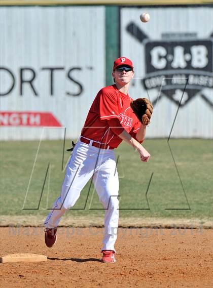 Thumbnail 2 in Nolan Catholic vs Faith Christian (Texas Private School Classic) photogallery.