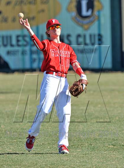 Thumbnail 2 in Nolan Catholic vs Faith Christian (Texas Private School Classic) photogallery.