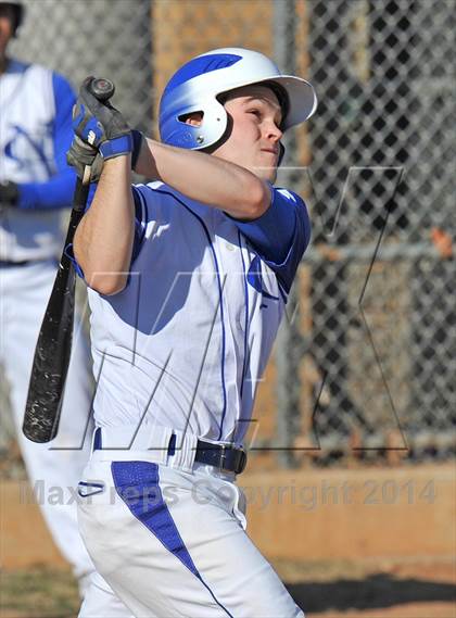 Thumbnail 2 in Nolan Catholic vs Faith Christian (Texas Private School Classic) photogallery.