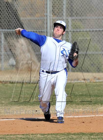 Thumbnail 2 in Nolan Catholic vs Faith Christian (Texas Private School Classic) photogallery.