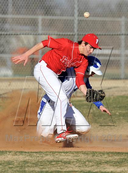 Thumbnail 3 in Nolan Catholic vs Faith Christian (Texas Private School Classic) photogallery.