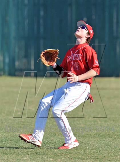 Thumbnail 3 in Nolan Catholic vs Faith Christian (Texas Private School Classic) photogallery.