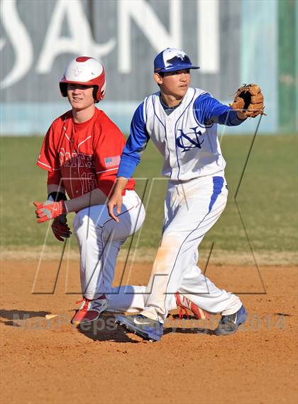 Thumbnail 1 in Nolan Catholic vs Faith Christian (Texas Private School Classic) photogallery.