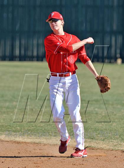 Thumbnail 3 in Nolan Catholic vs Faith Christian (Texas Private School Classic) photogallery.