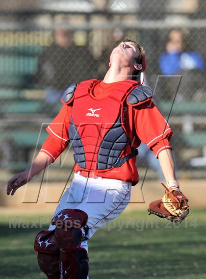Thumbnail 3 in Nolan Catholic vs Faith Christian (Texas Private School Classic) photogallery.