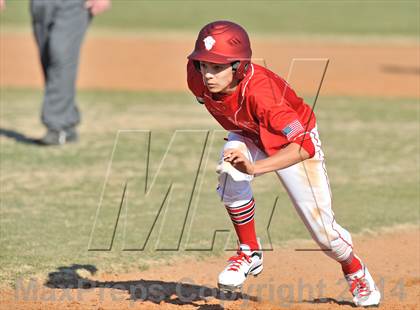 Thumbnail 3 in Nolan Catholic vs Faith Christian (Texas Private School Classic) photogallery.