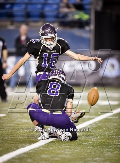 Thumbnail 1 in Skyline @ Lake Stevens (WIAA 4A Semifinal) photogallery.