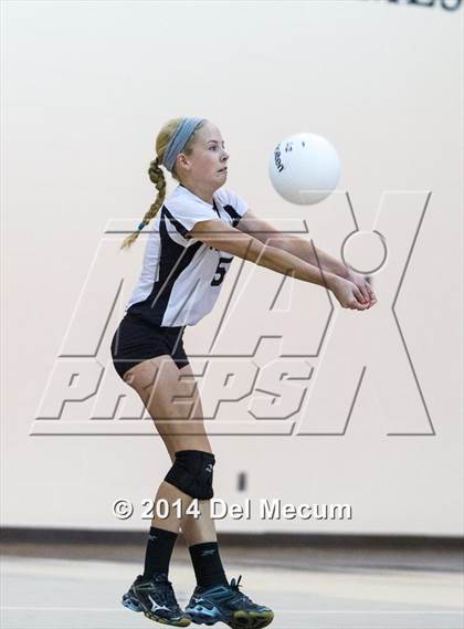 Thumbnail 2 in Robinson @ Berkeley Prep photogallery.