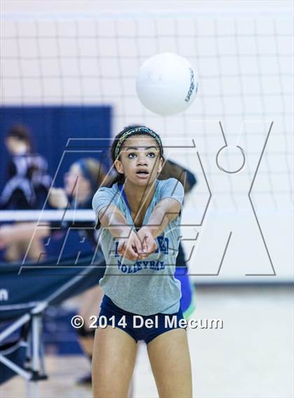 Thumbnail 1 in Robinson @ Berkeley Prep photogallery.